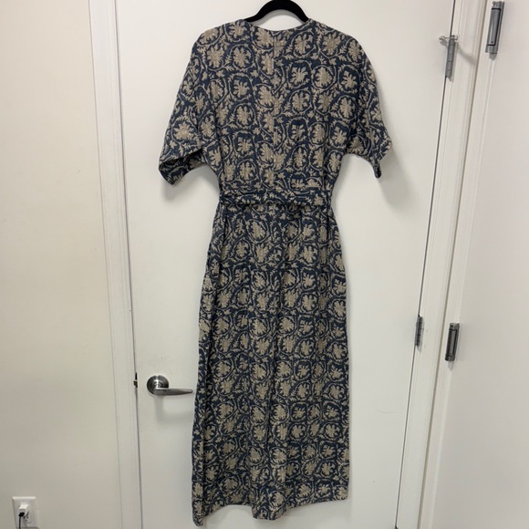 FAHERTY NAVY AND BEIGE FLORAL MIDI DRESS WITH TWO POCKETS - Picture 3 of 10